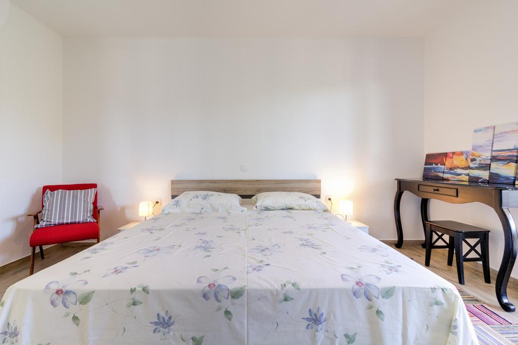 Apartments Ester Victoria 梅杜林 外观 照片