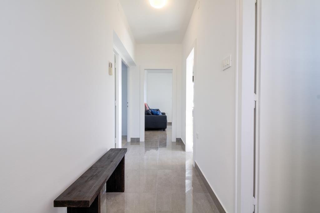Apartments Ester Victoria 梅杜林 外观 照片